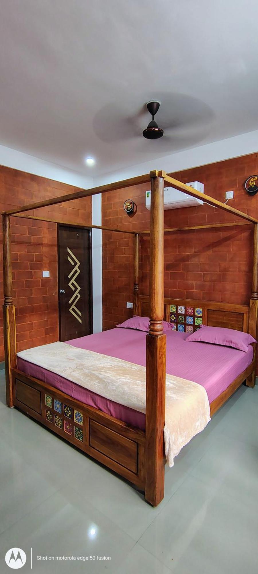 Crimson Villa Pondicherry Rum bild